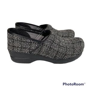 Dansko Womens Vegan Tweed Print Clogs Size 41